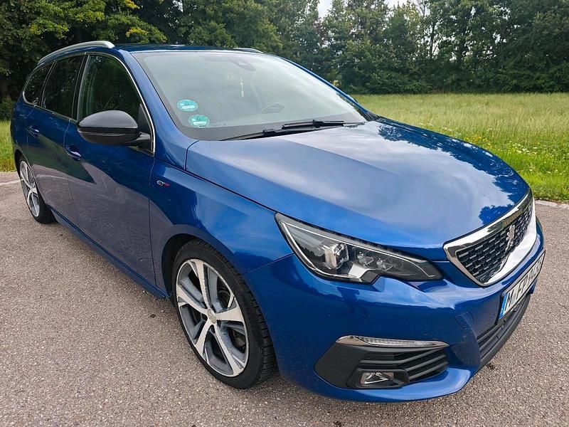 Blau Gebraucht 2018 Peugeot 308 Kombi | 8.690 € (Fairer Preis) - Bild 1/4