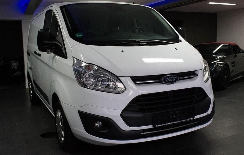 Gebraucht Ford Transit Custom Trend 105 PS (77 kW) 2018 Weiß Van / Kleinbus