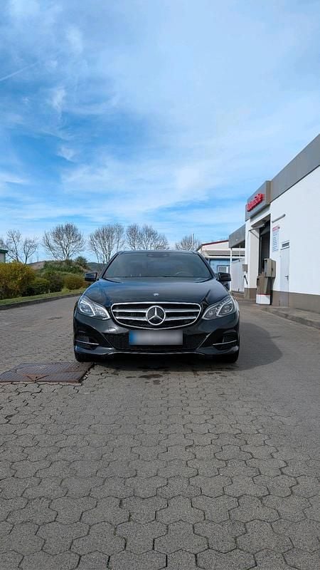 Usata Mercedes E350 252 CV (185 kW) 2013 Nero Berlina