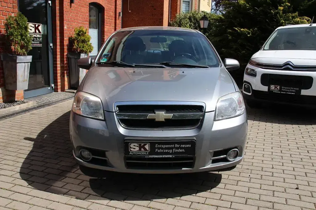 Gebraucht Chevrolet Aveo LT 101 PS (74 kW) 2011 Graumetallic Limousine