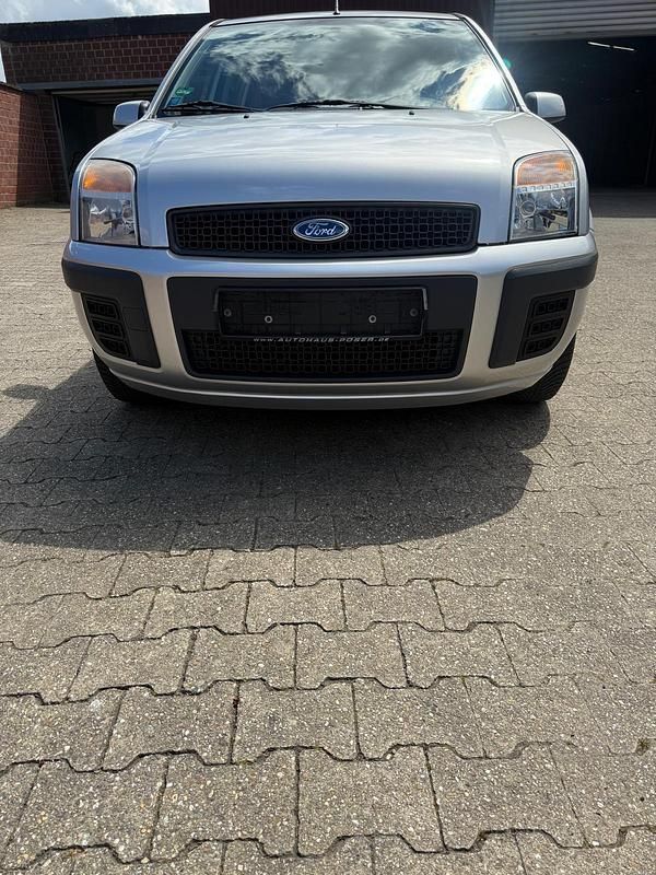 Gebraucht Ford Fusion 100 PS (73 kW) 2006 Silber Kleinwagen