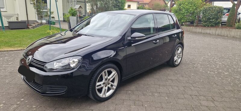 Schwarz Gebraucht 2009 VW Golf VI Comfortline Limousine | 6.800 € (Etwas zu teuer) - Bild 1/4