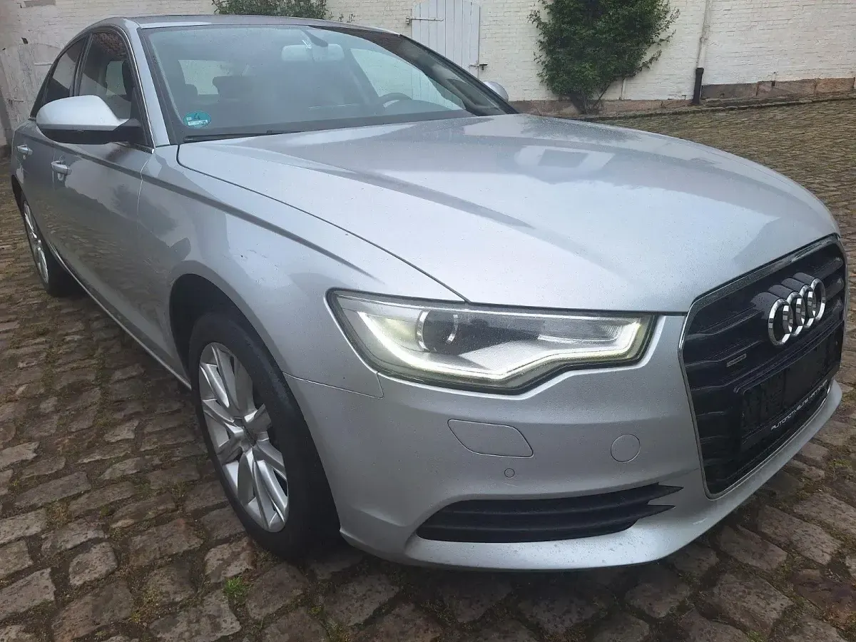 Używany Audi A6 Comfort 245 KM (180 kW) 2011 Srebrny Sedan/Limuzyna