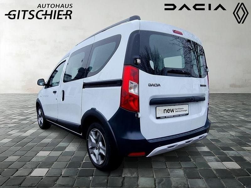 Gebraucht Dacia Dokker Stepway 131 PS (96 kW) 2021 Weiß Van / Kleinbus