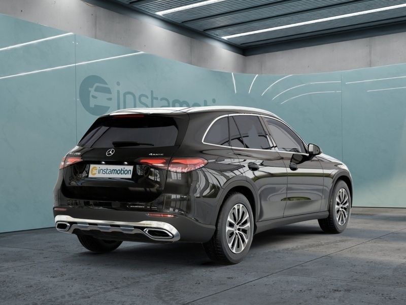 Schwarz Gebraucht 2023 Mercedes GLC200 Avantgarde SUV | 50.783 € (Fairer Preis) - Bild 1/2