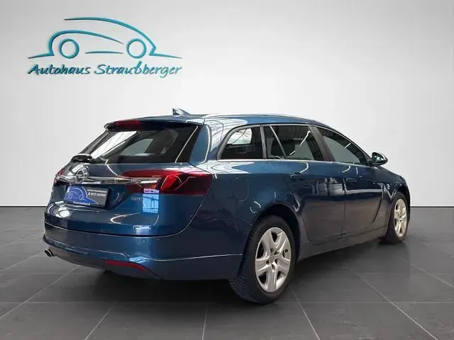 Gebraucht Opel Insignia Edition 136 PS (100 kW) 2016 Blaukeine angabe Kombi