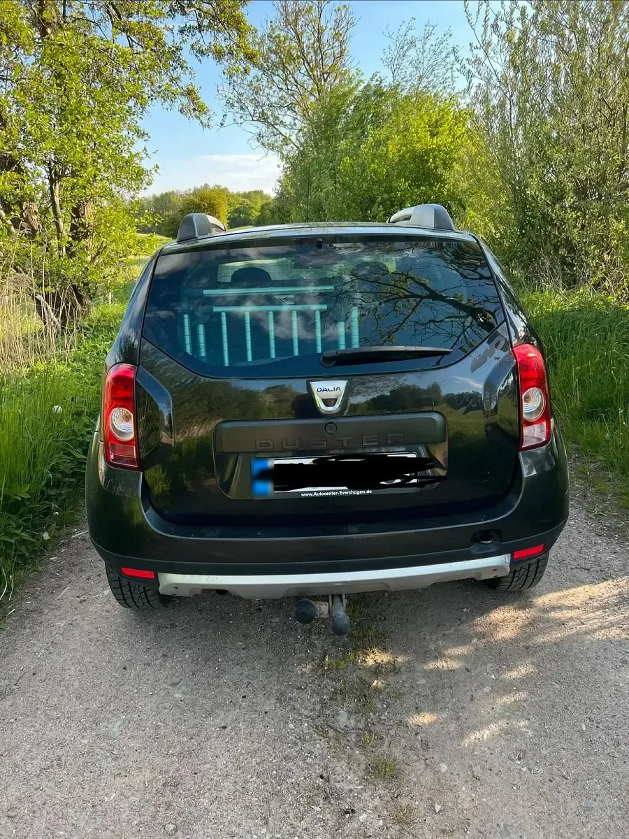 Gebraucht Dacia Duster 105 PS (77 kW) 2011 Schwarz SUV