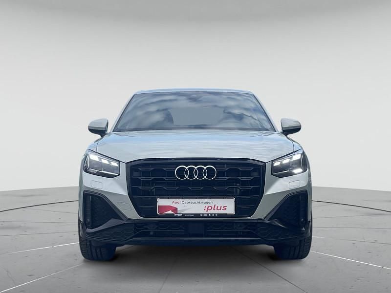 Tausilber metallic Gebraucht 2024 Audi Q2 S-Line SUV | 36.850 € (Teuer) - Bild 1/4