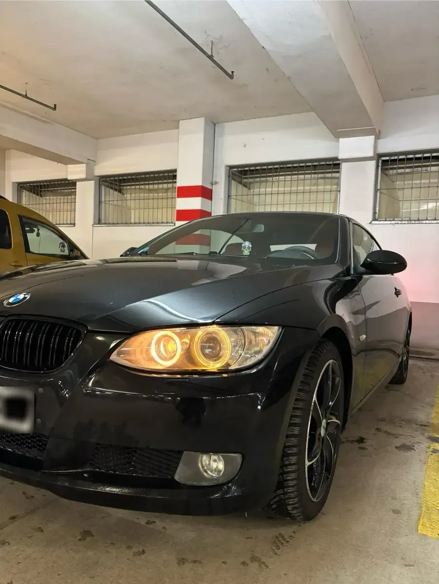 Gebraucht BMW 325 Cabriolet Performance 218 PS (160 kW) 2007 Schwarz Cabrio