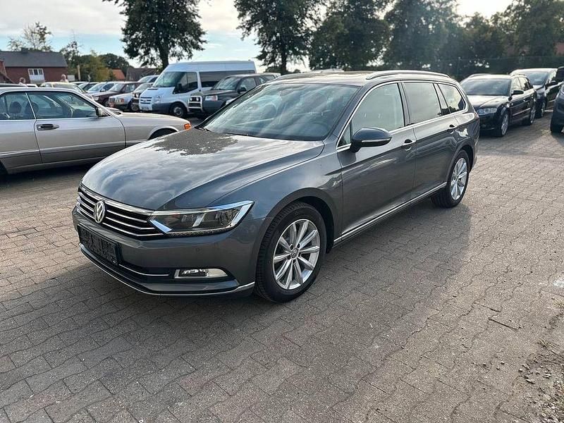 Grau Gebraucht 2016 VW Passat Highline Kombi | 16.990 € (Etwas zu teuer) - Bild 1/4