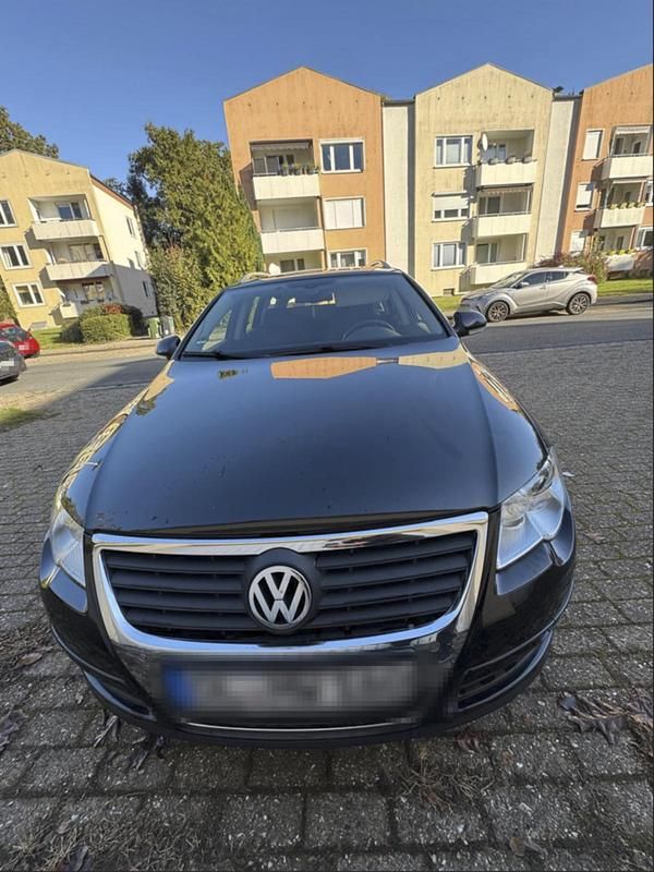 Schwarz Gebraucht 2006 VW Passat Kombi | 4.299 € (Etwas zu teuer) - Bild 1/4