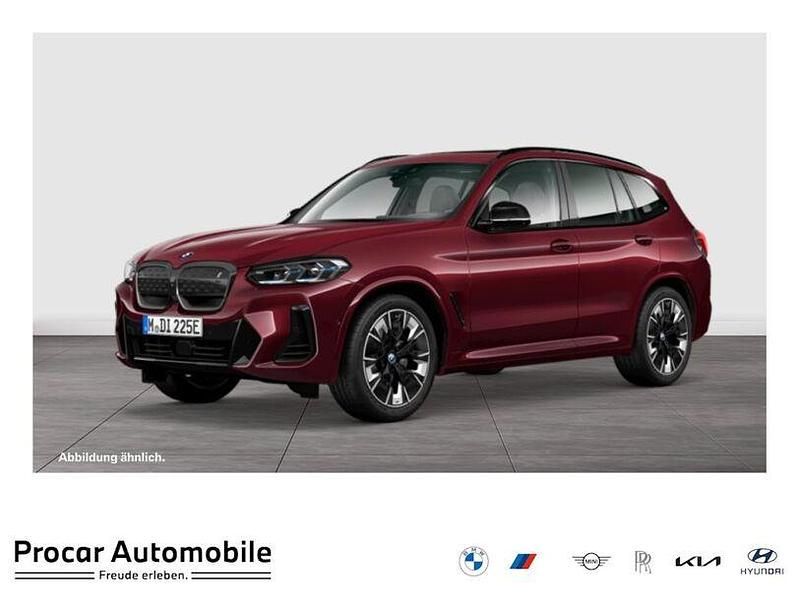Rot Gebraucht 2022 BMW iX3 M Sport SUV | 42.900 € (Etwas zu teuer) - Bild 1/4
