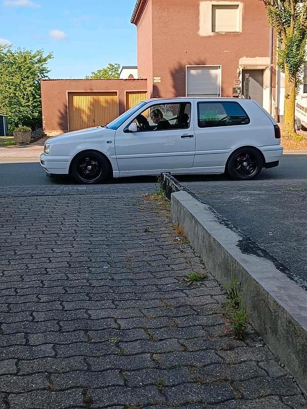 Gebraucht VW Golf III 60 PS (44 kW) 1997 Weiß Kleinwagen