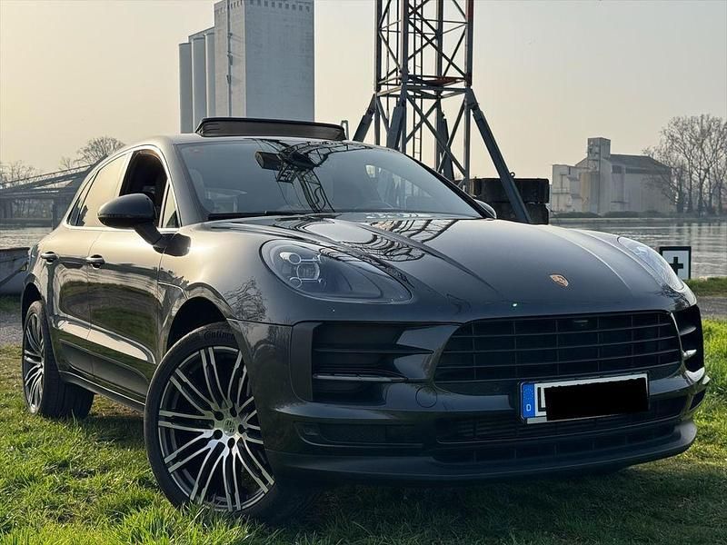 Gebraucht Porsche Macan 245 PS (180 kW) 2019 Grau SUV
