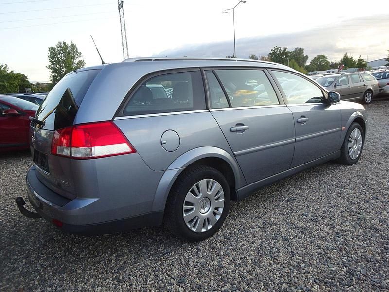 Gebraucht Opel Vectra Cosmo 150 PS (110 kW) 2008 Grau Kombi