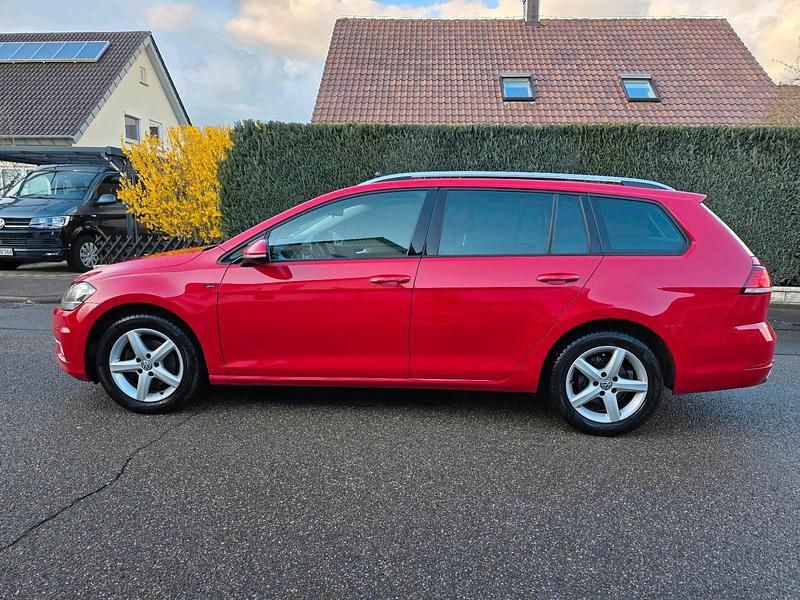 Gebraucht VW Golf VII Join 116 PS (85 kW) 2018 Rot Kombi