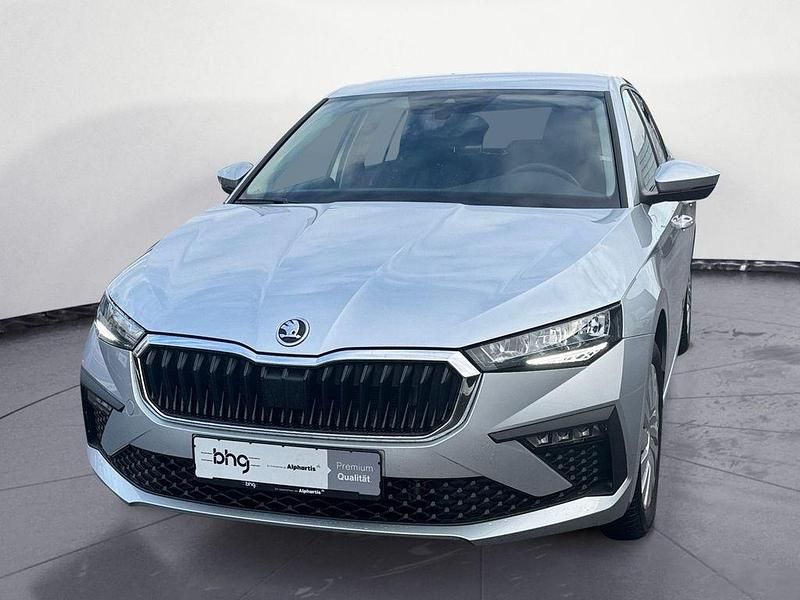 Gebraucht Skoda Scala Essence 116 PS (85 kW) 2025 Silber Kleinwagen