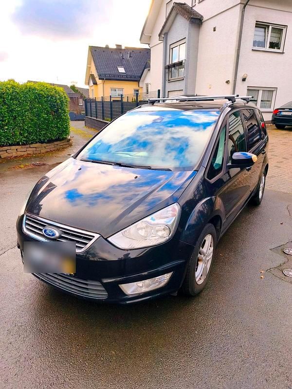 Schwarz Gebraucht 2012 Ford Galaxy Van / Kleinbus | 6.200 € (Guter Preis) - Bild 1/4