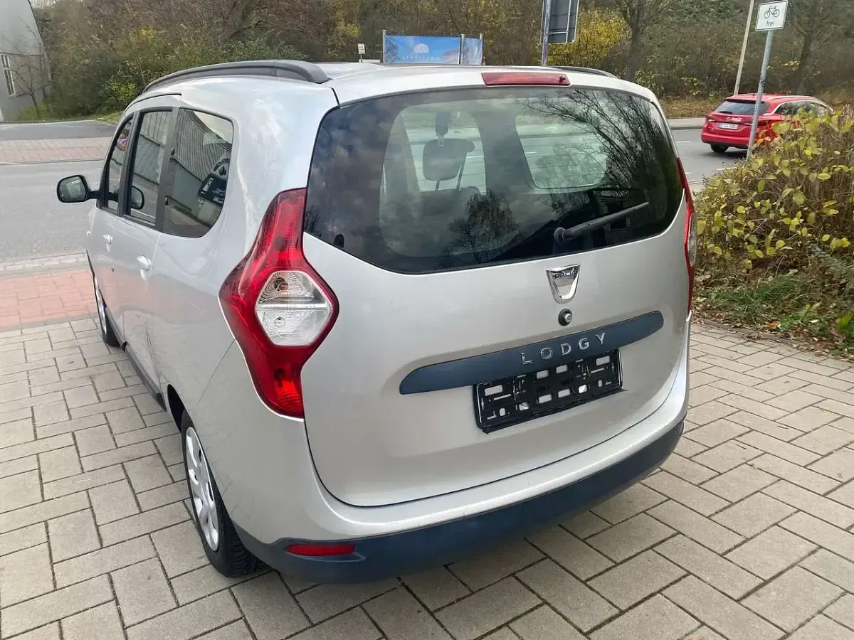 Gebraucht Dacia Lodgy Lauréate 116 PS (85 kW) 2013 Grau etoile Van / Kleinbus