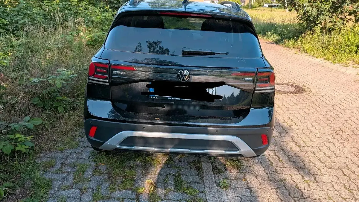 Gebraucht VW T-Cross 116 PS (85 kW) 2025 Schwarz SUV
