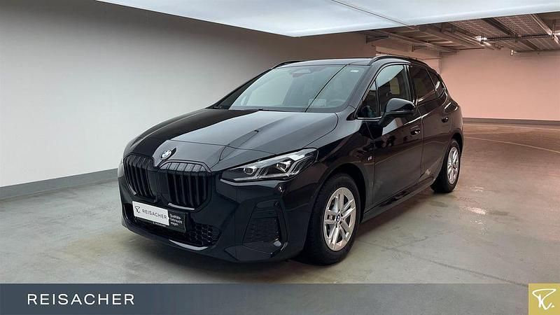 Schwarz Gebraucht 2025 BMW 220 Active Tourer M Sport Van / Kleinbus | 36.749 € - Bild 1/4