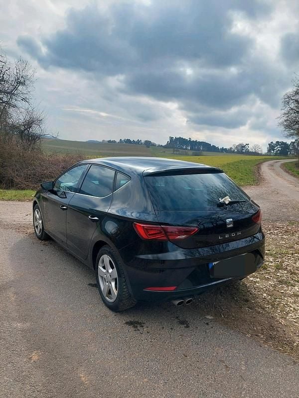 Gebraucht Seat Leon 130 PS (95 kW) 2019 Schwarz Limousine