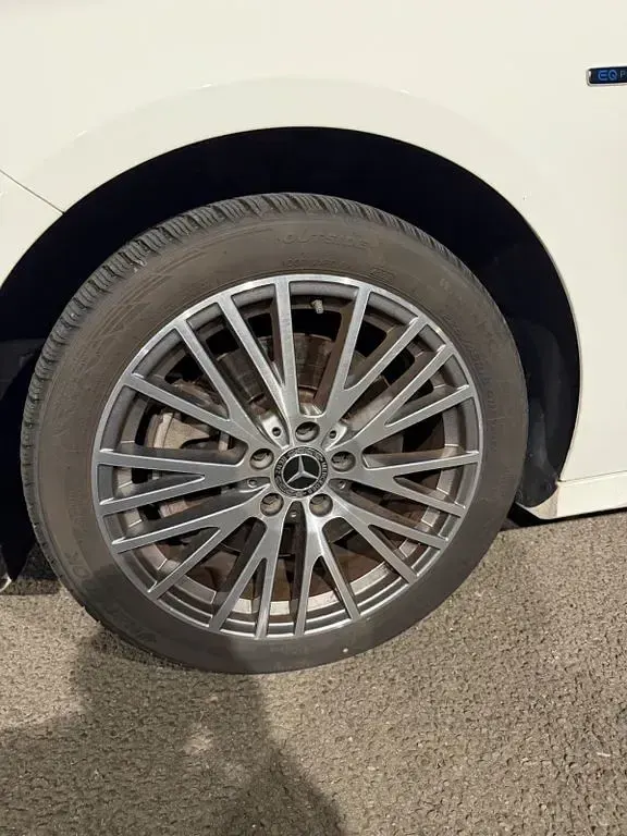Gebraucht Mercedes A250 AMG line 218 PS (160 kW) 2020 Weiß Limousine
