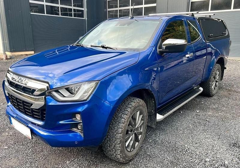 Blau Gebraucht 2022 Isuzu D-Max Abholung | 33.599 € (Superpreis) - Bild 1/4