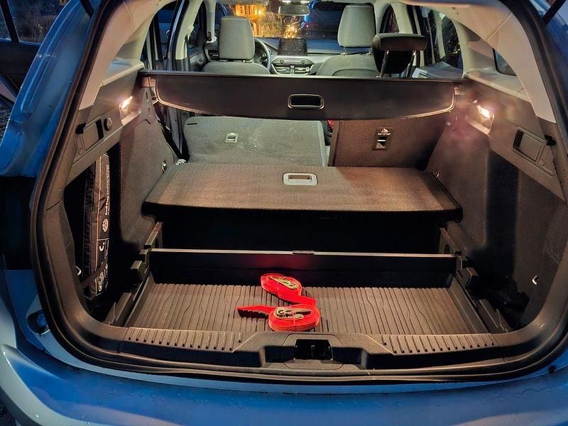 Gebraucht Ford Focus Cool & Connect 101 PS (74 kW) 2021 Silber Limousine