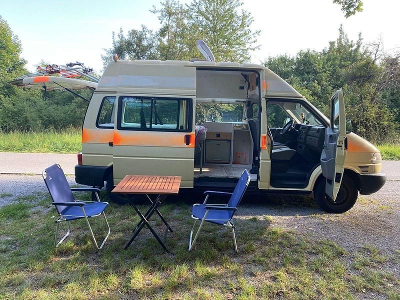 Beige Gebraucht 2002 VW T4 Van | 15.850 € - Bild 1/4