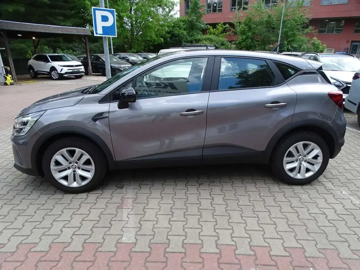 Gebraucht Renault Captur Zen 140 PS (102 kW) 2022 Grau SUV