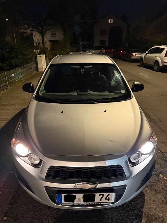 Silber Gebraucht 2013 Chevrolet Aveo LS Limousine | 3.500 € (Etwas zu teuer) - Bild 1/4