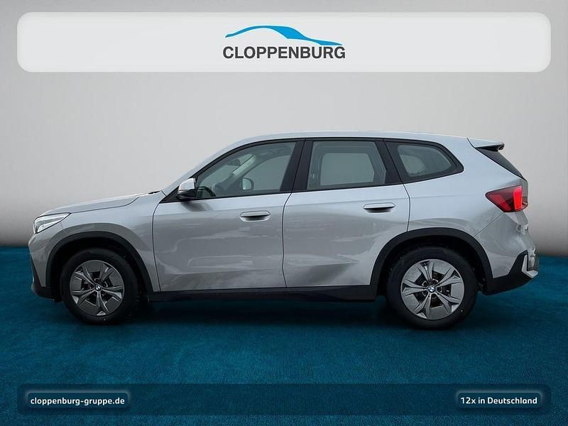 Gebraucht BMW iX1 Performance 230 kW (313 PS) 2024 Spacesilber SUV