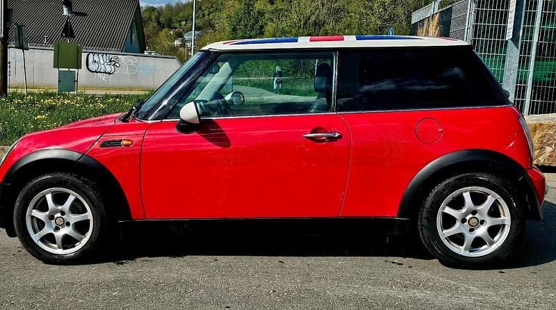 Gebraucht Mini Cooper 116 PS (85 kW) 2004 Rot Kleinwagen