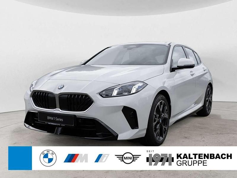 Alpinweiss iii Neu 2025 BMW 120 M Sport Kleinwagen | 36.790 € (Fairer Preis) - Bild 1/3