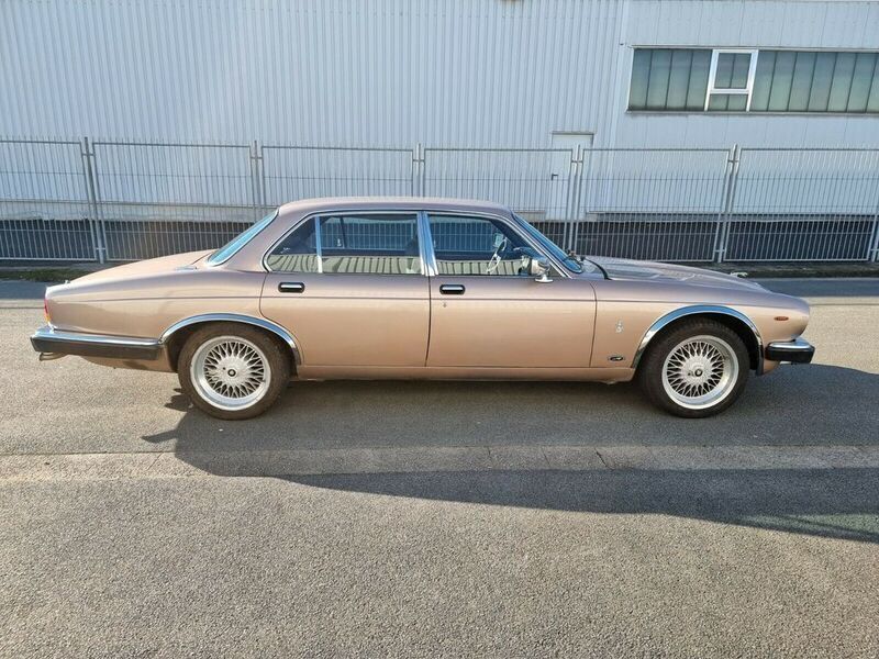Gebraucht Jaguar XJ12 295 PS (216 kW) 1985 Gold Limousine