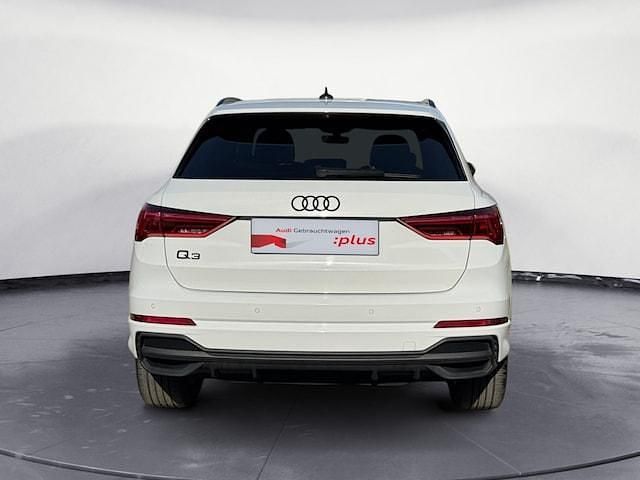 Gebraucht Audi Q3 S-Line 245 PS (180 kW) 2023 Gletscherweiß metallic SUV