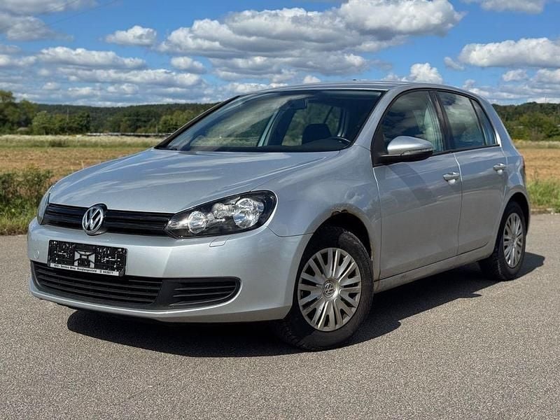 Silber Gebraucht 2009 VW Golf VI Trendline Limousine | 4.490 € (Superpreis) - Bild 1/4