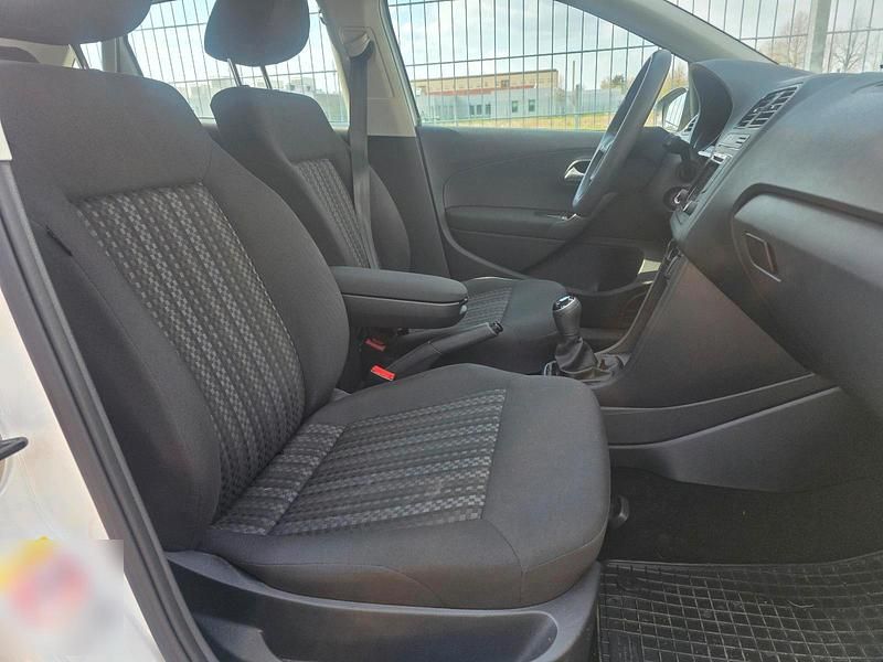 Gebraucht VW Polo 60 PS (44 kW) 2018 Weiß Kleinwagen