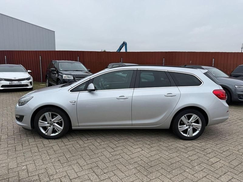 Gebraucht Opel Astra Energy 110 PS (80 kW) 2014 Silber Kombi