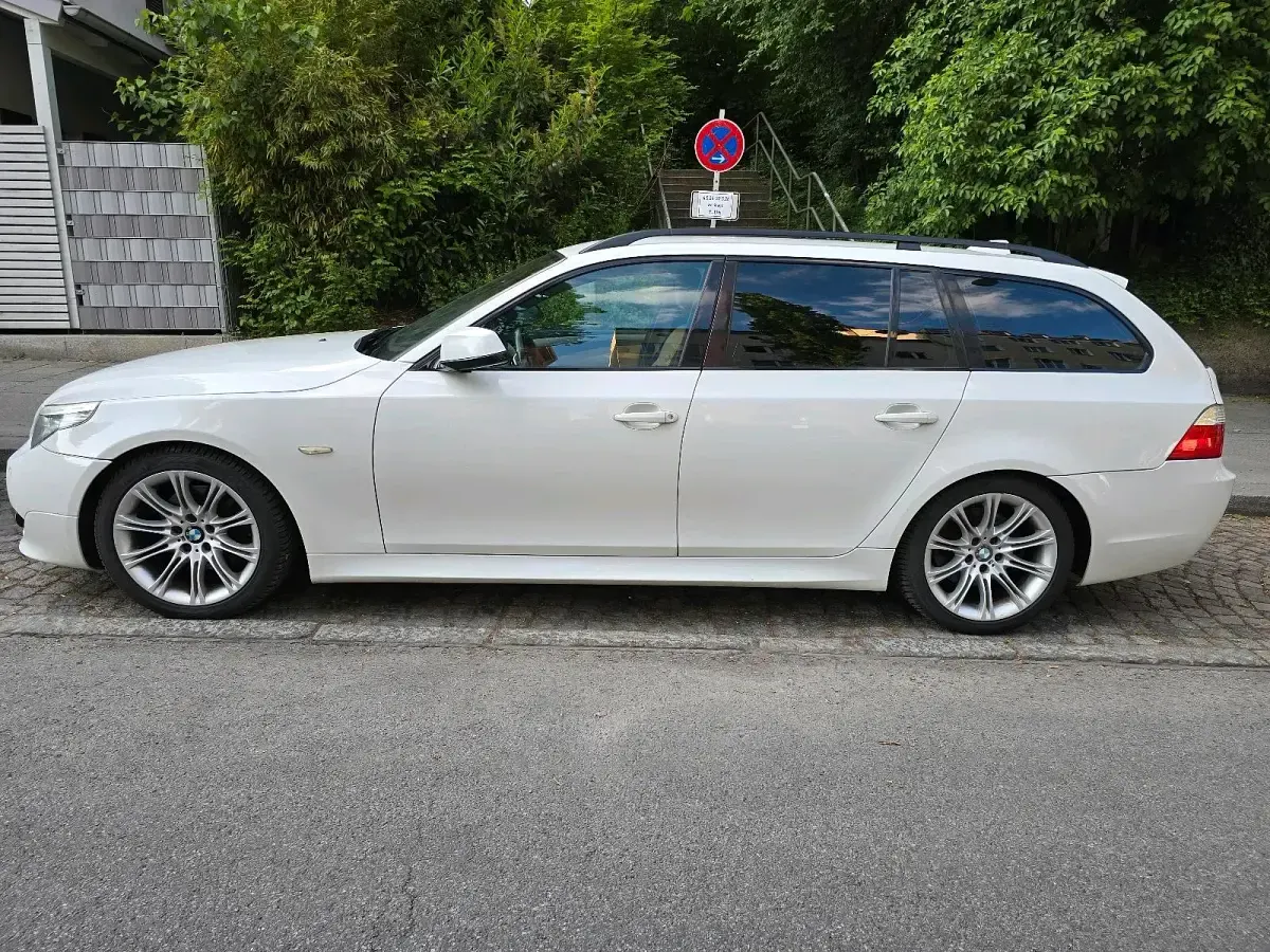 Gebraucht BMW 530 Shadowline 235 PS (172 kW) 2010 Weiß Kombi