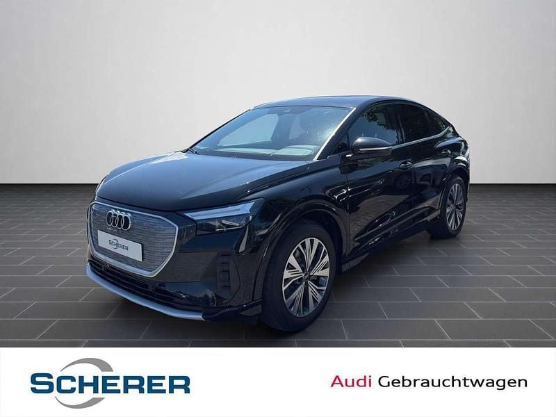 Mythosschwarz metallic Gebraucht 2022 Audi e-tron SUV | 27.980 € (Etwas zu teuer) - Bild 1/4