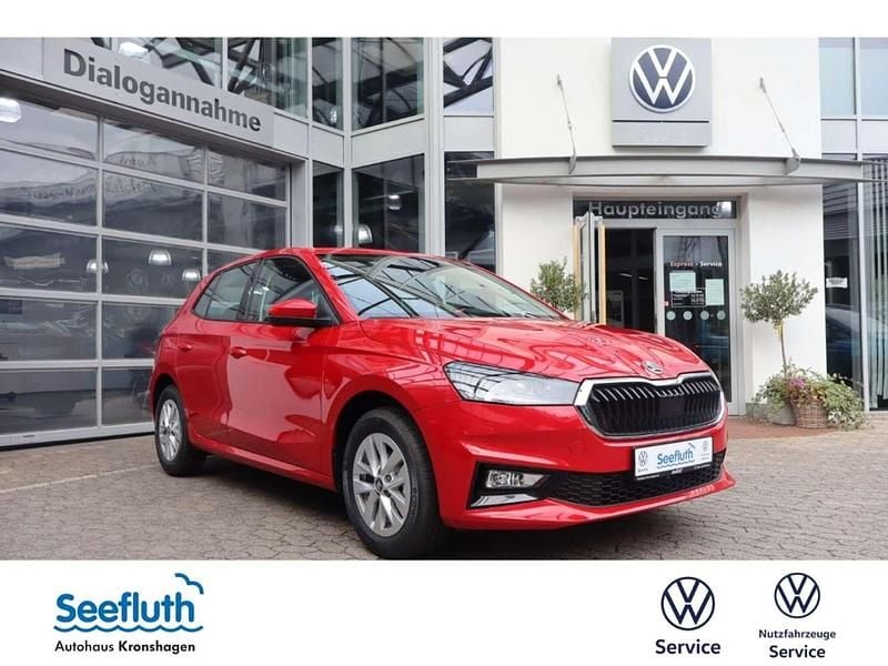 Rot Neu 2025 Skoda Fabia Selection Limousine | 20.480 € (Fairer Preis) - Bild 1/4