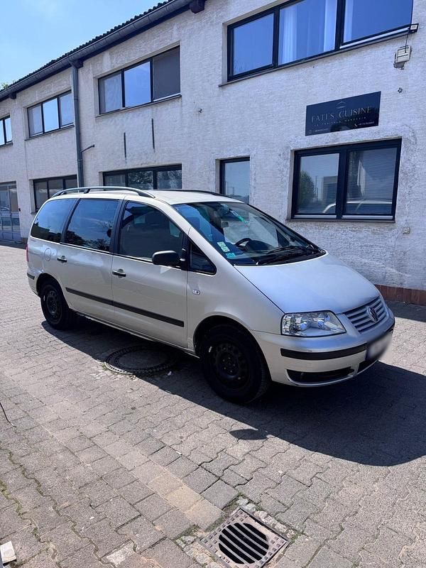 Gebraucht VW Sharan 85 PS (62 kW) 2000 Silber Van / Kleinbus