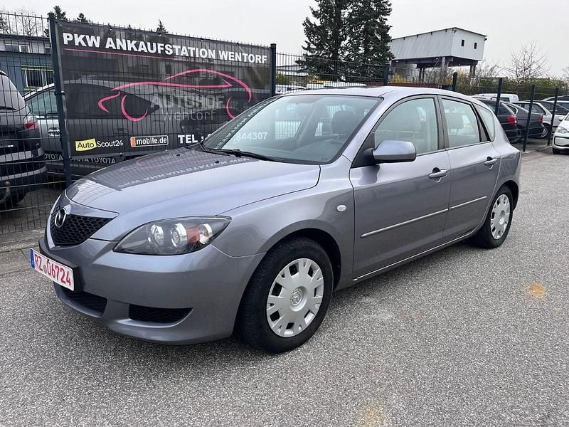 Grau Gebraucht 2004 Mazda 3 Inclusive Limousine | 1.450 € (Superpreis) - Bild 1/4