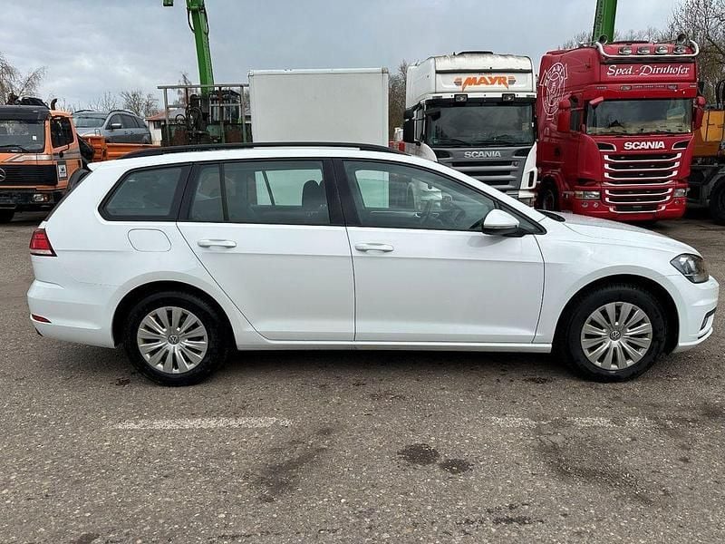 Second-hand VW Golf VII Trendline 116 CP (85 kW) 2017 Alb Break