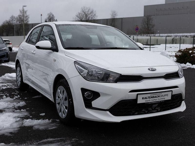 Gebraucht Kia Rio Edition 7 84 PS (61 kW) 2022 Weiß Kleinwagen