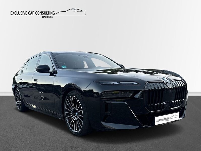 Black sapphire metallic Gebraucht 2024 BMW 750e Executive Limousine | 129.990 € - Bild 1/4