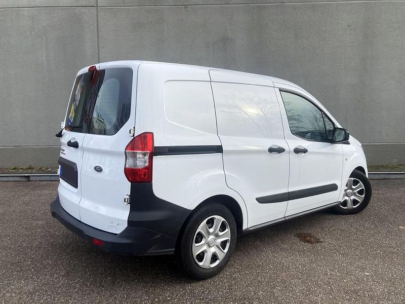 Gebraucht Ford Transit 101 PS (74 kW) 2020 Weiß Kombi