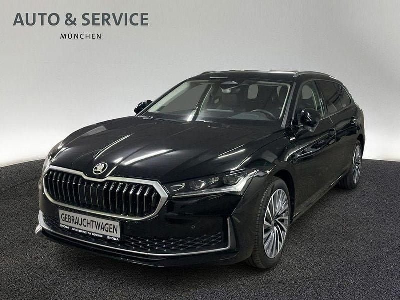 Schwarz Gebraucht 2025 Skoda Superb LAURIN & KLEMENT Kombi | 45.860 € (Superpreis) - Bild 1/4